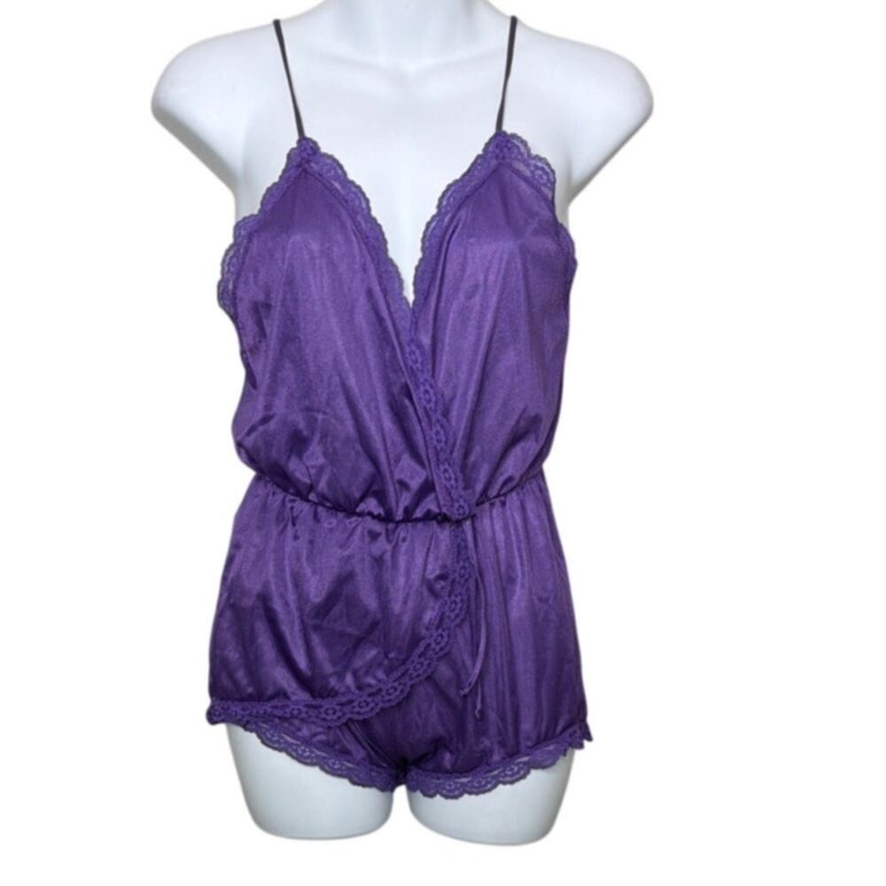Vintage Flair Lingerie by Dianne Keesee Union Tag Sz Medium Purple Teddy Romper
